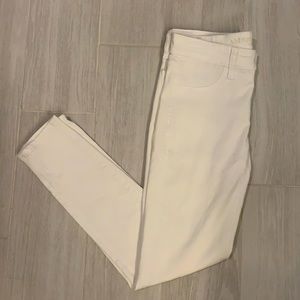 American Eagle Outfitters White Mid Rise Skinny Jeans